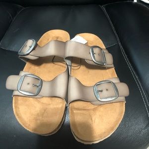 Women’s flat Sandals from Maurice’s! Grey. Size 10